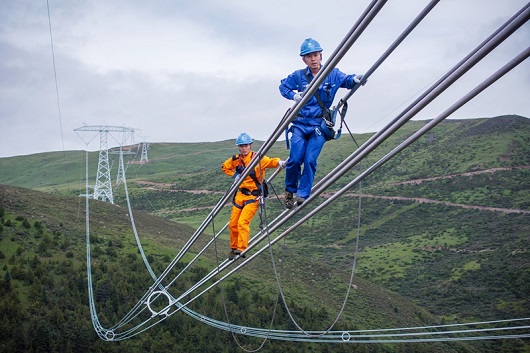 国家电网：金上—湖北±800千伏特高压直流输电工程建成投运